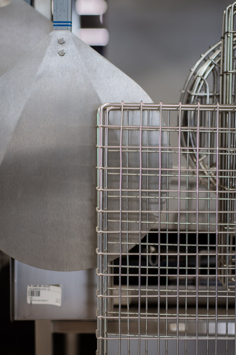 Stainless steel braai grid and tools