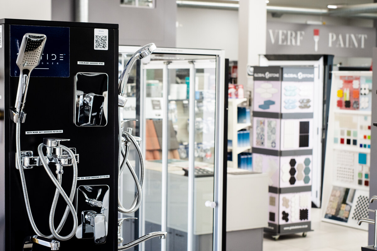 Shower sets and tile sample displays